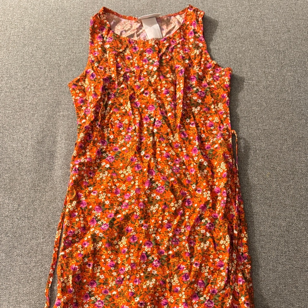 5/$15- Sleeveless Orange Floral Shift Dress